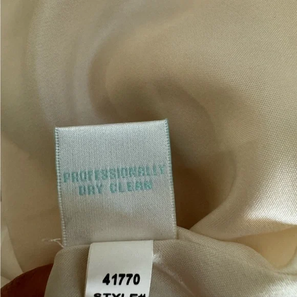 Floral tie neck halter dress - Picture 10 of 12